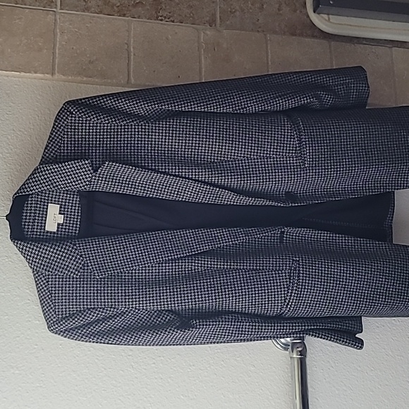 LOFT Jackets & Blazers - Houndstooth blazer